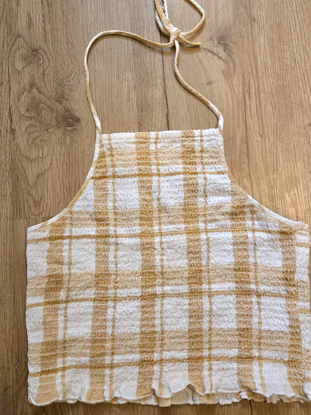 American Eagle Smocked Tie Neck Gingham Halter Crop Top in White and Tan Med